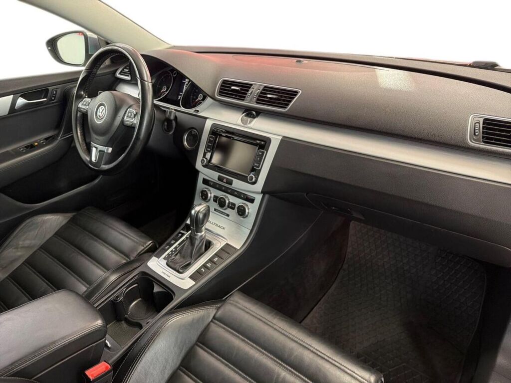 Volkswagen Passat 2014 Valkoinen