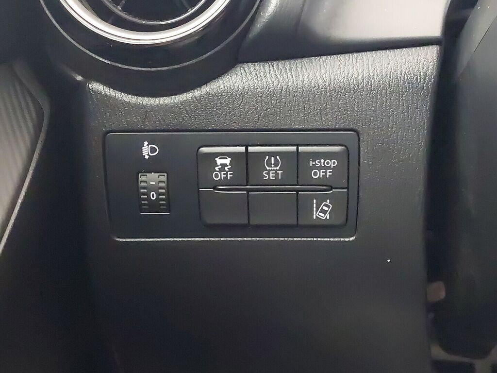 Mazda Mazda2 2017 Harmaa