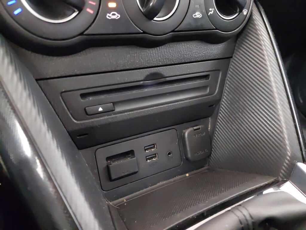 Mazda Mazda2 2017 Harmaa