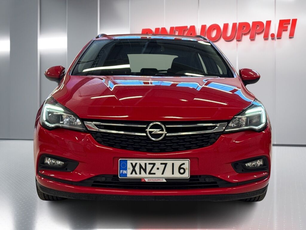Opel Astra 2017 Punainen