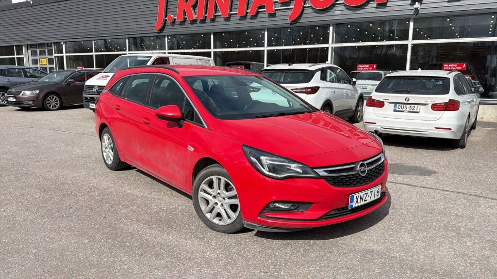 Opel Astra 2017 Punainen