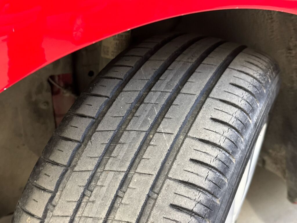 Opel Astra 2017 Punainen