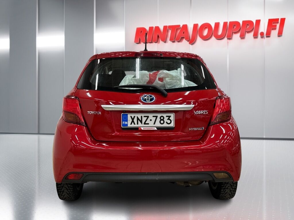 Toyota Yaris 2016 Punainen