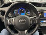 Toyota Yaris 2016 Punainen