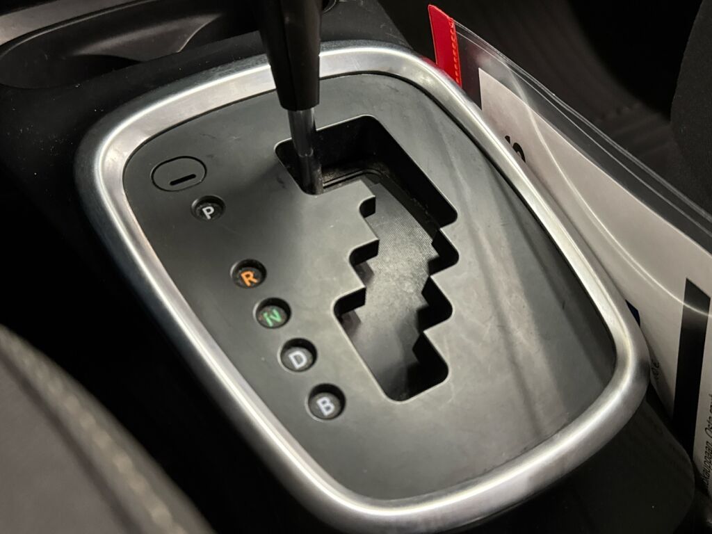 Toyota Yaris 2016 Punainen