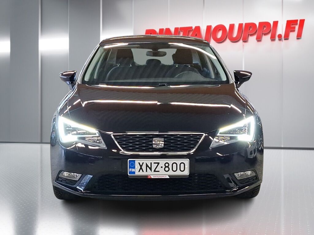 Seat Leon 2016 Musta