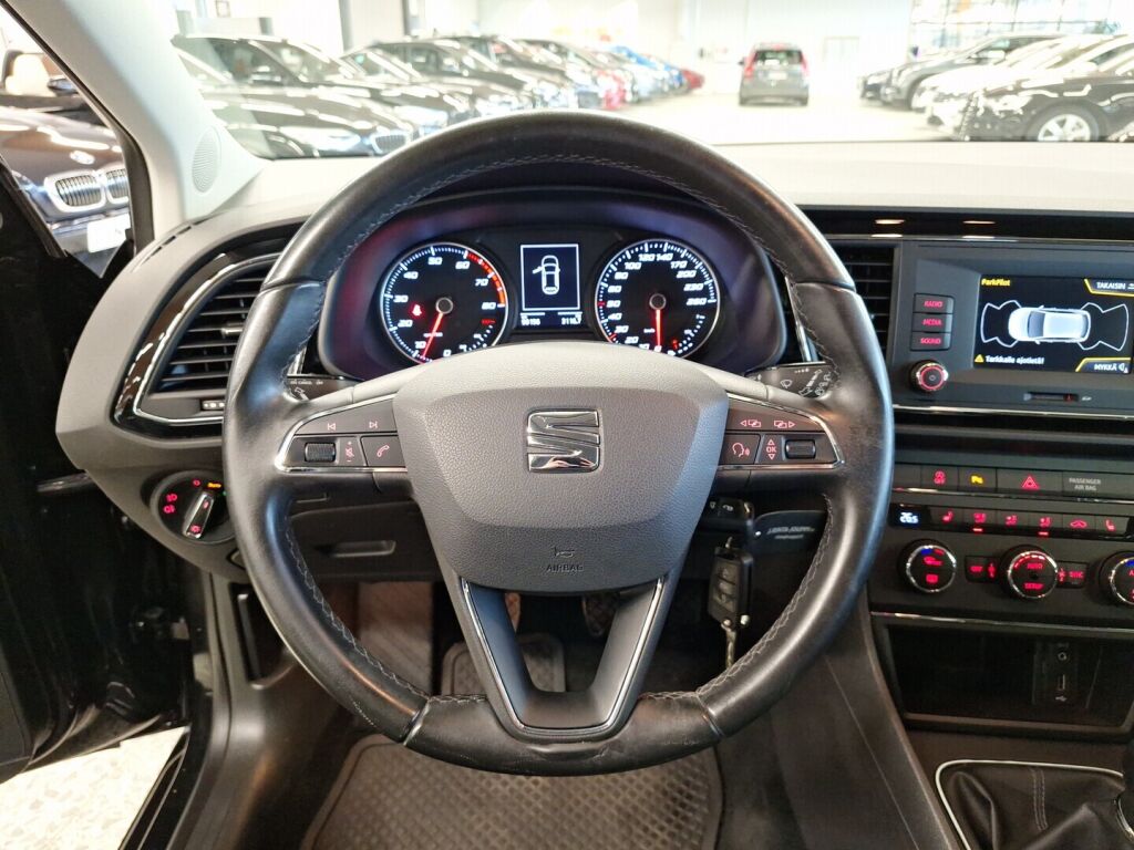 Seat Leon 2016 Musta