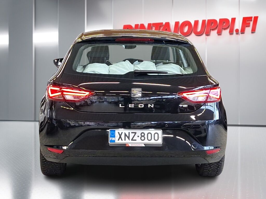 Seat Leon 2016 Musta