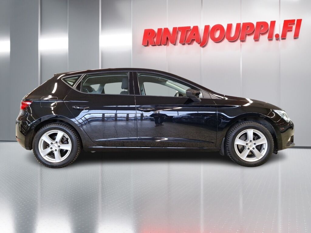 Seat Leon 2016 Musta