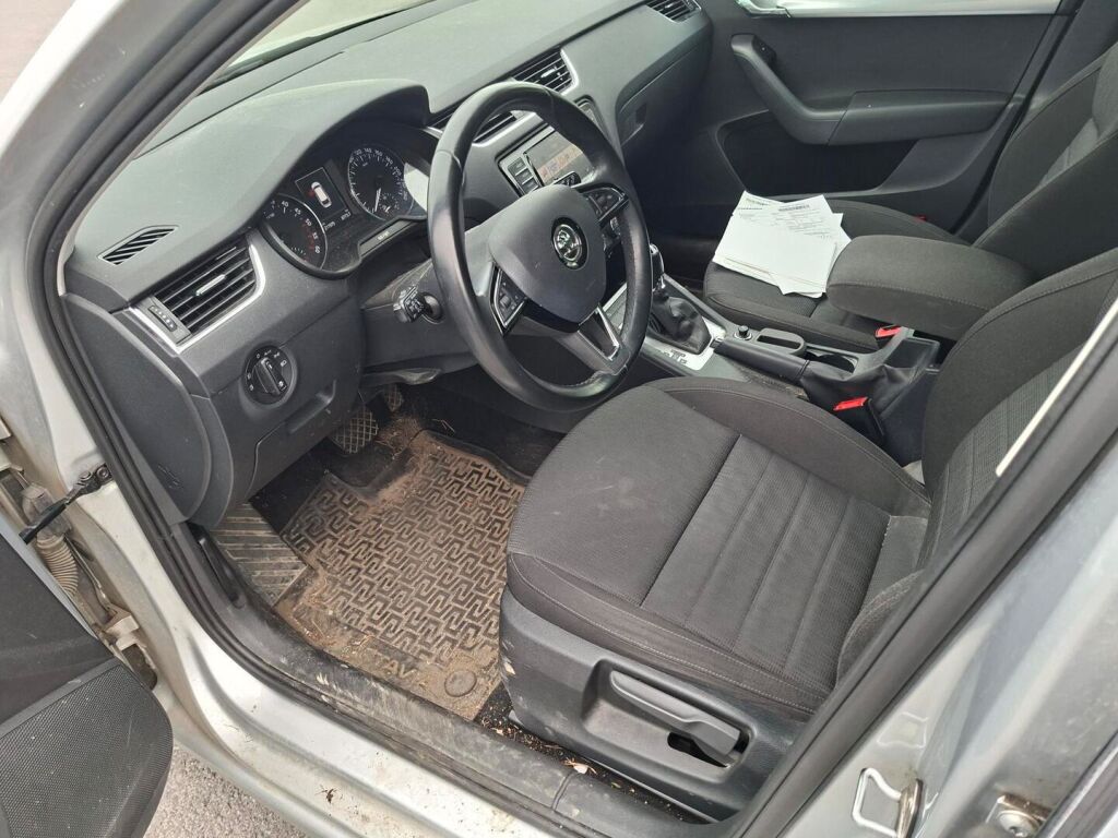 Skoda Octavia 2016 Harmaa