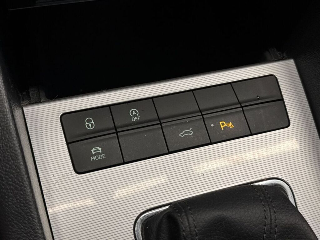 Skoda Octavia 2016 Harmaa