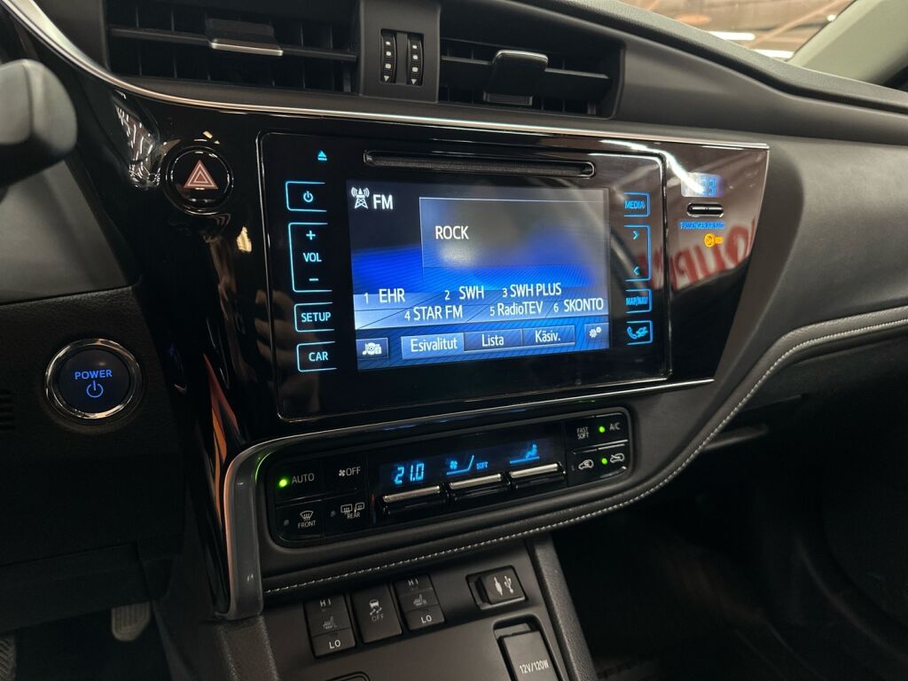 Toyota Auris 2015 Valkoinen