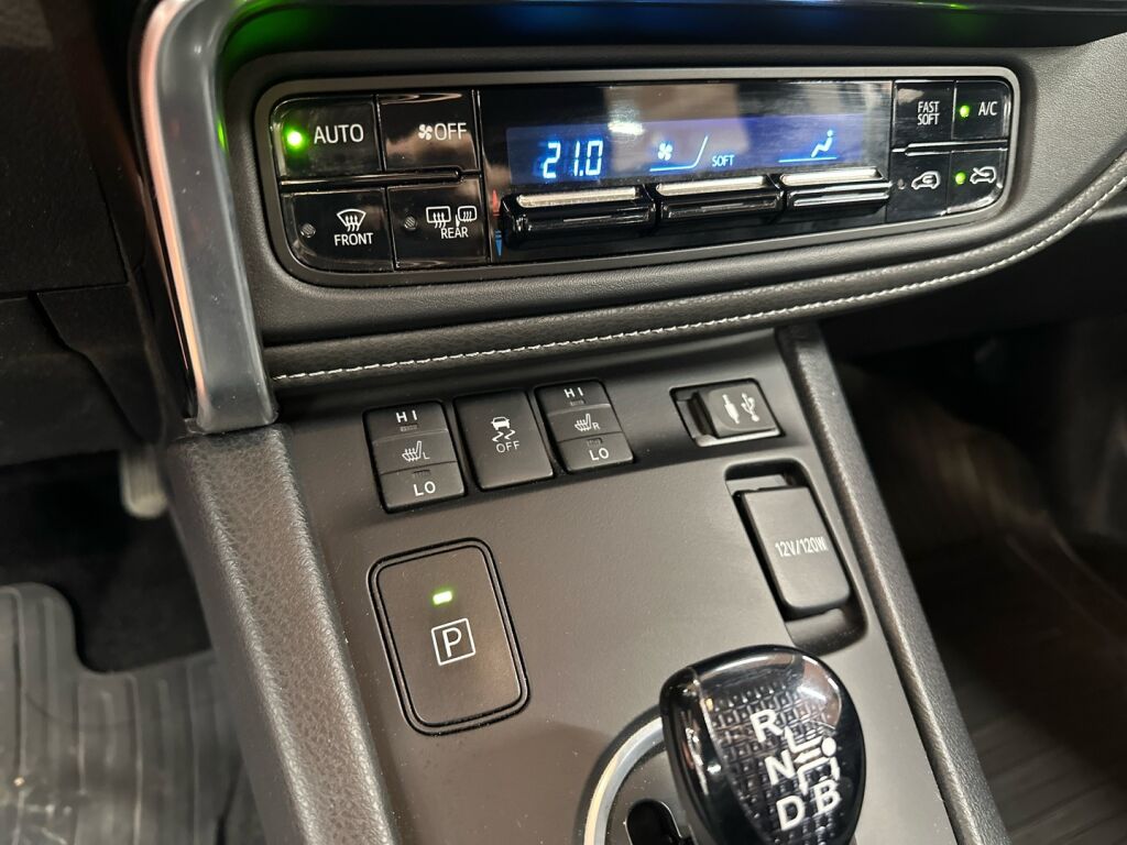 Toyota Auris 2015 Valkoinen