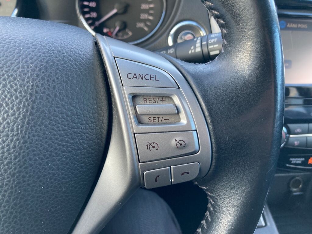 Nissan Qashqai 2017 Valkoinen