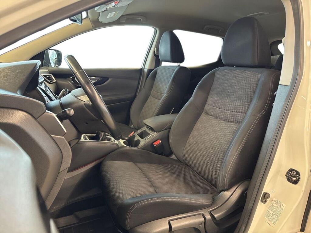 Nissan Qashqai 2017 Valkoinen