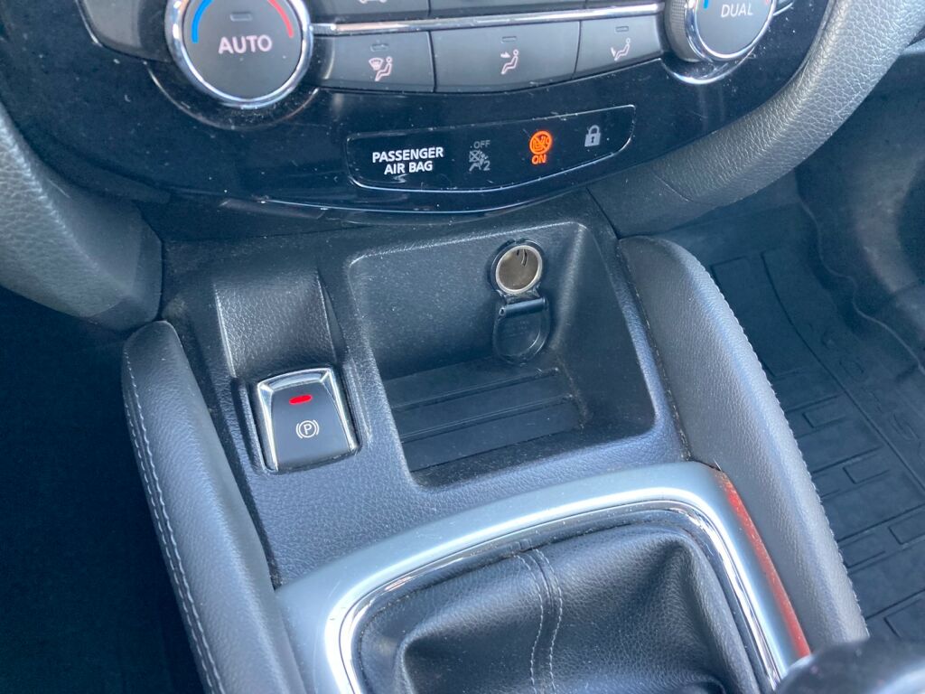 Nissan Qashqai 2017 Valkoinen