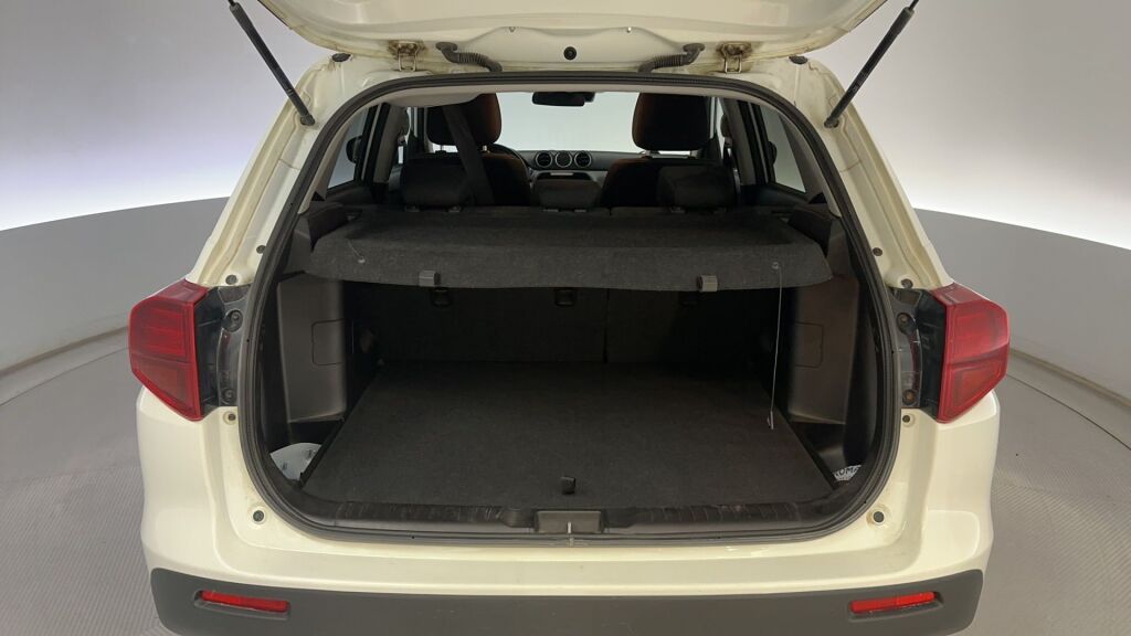 Suzuki Vitara 2020 Valkoinen