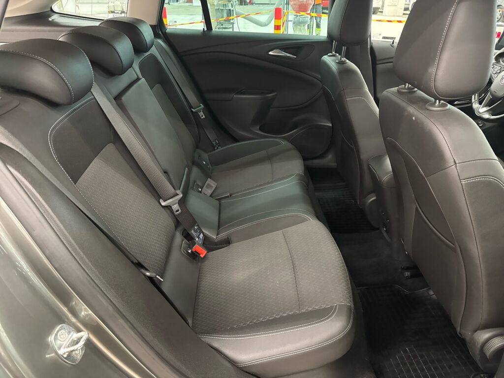 Opel Astra 2018 Harmaa