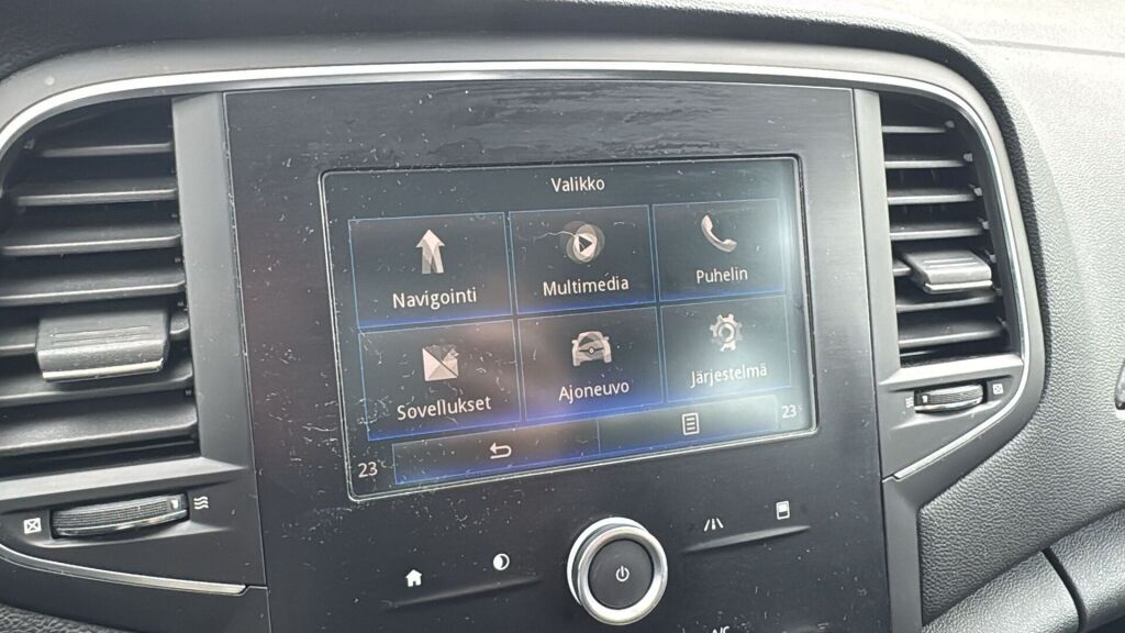 Renault Megane 2017 Punainen