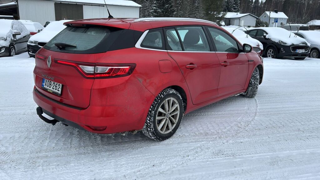 Renault Megane 2017 Punainen