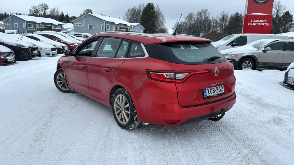 Renault Megane 2017 Punainen