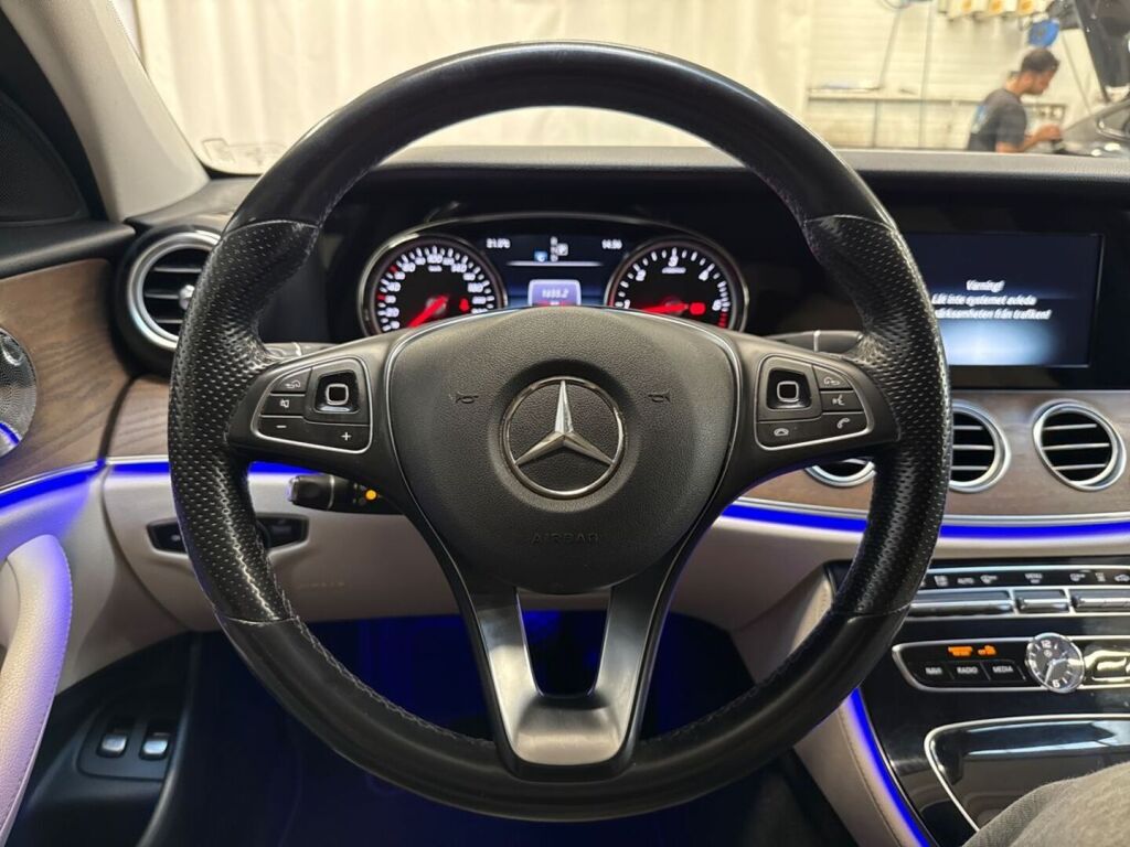 Mercedes-Benz E 2017 Valkoinen