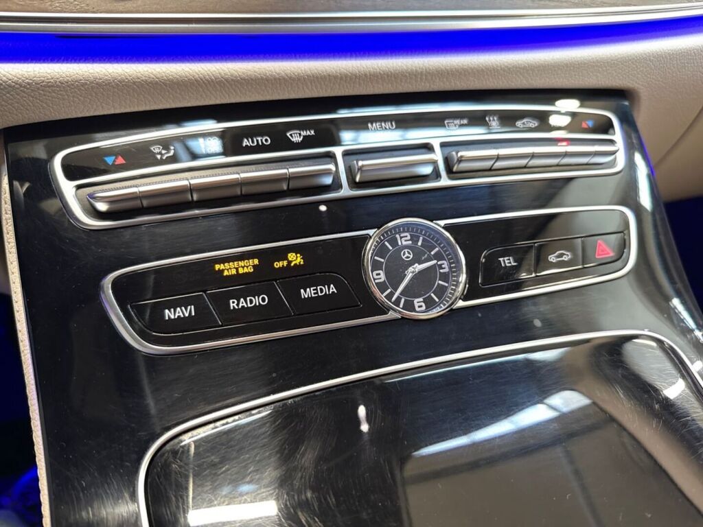 Mercedes-Benz E 2017 Valkoinen