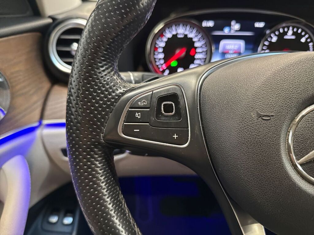 Mercedes-Benz E 2017 Valkoinen