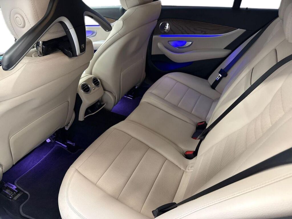 Mercedes-Benz E 2017 Valkoinen