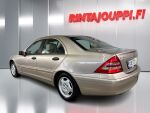 Mercedes-Benz C 2004 Ruskea (beige)