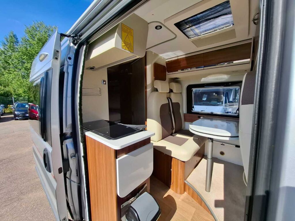 Adria TWIN 600 SP PLATINUM 2017 Hopea