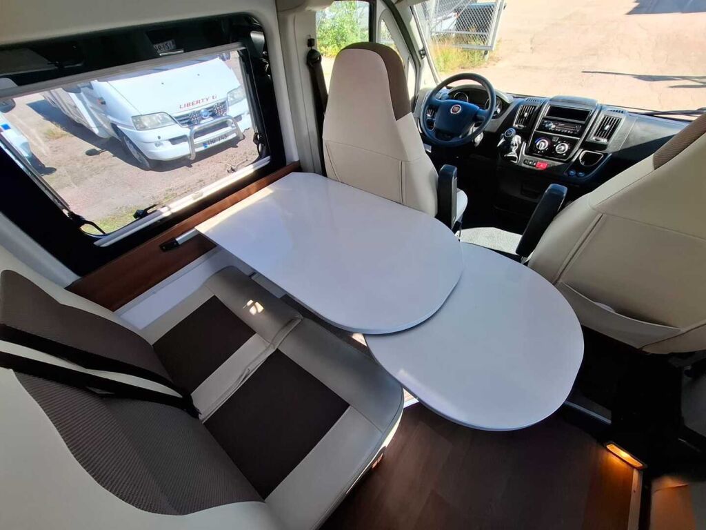 Adria TWIN 600 SP PLATINUM 2017 Hopea