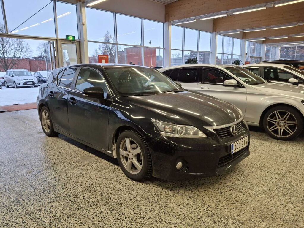 Lexus CT 2012 Musta