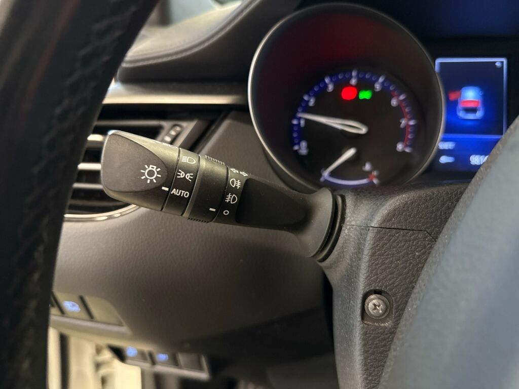 Toyota C-HR 2017 Valkoinen