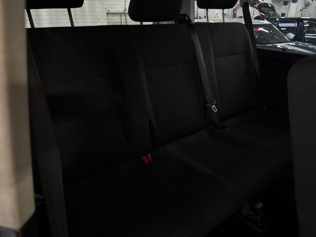 Volkswagen Caravelle 2017 Valkoinen
