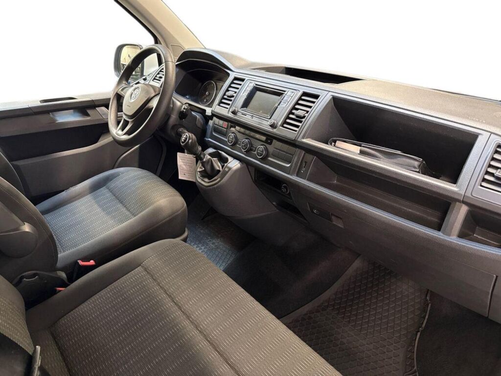 Volkswagen Caravelle 2017 Valkoinen