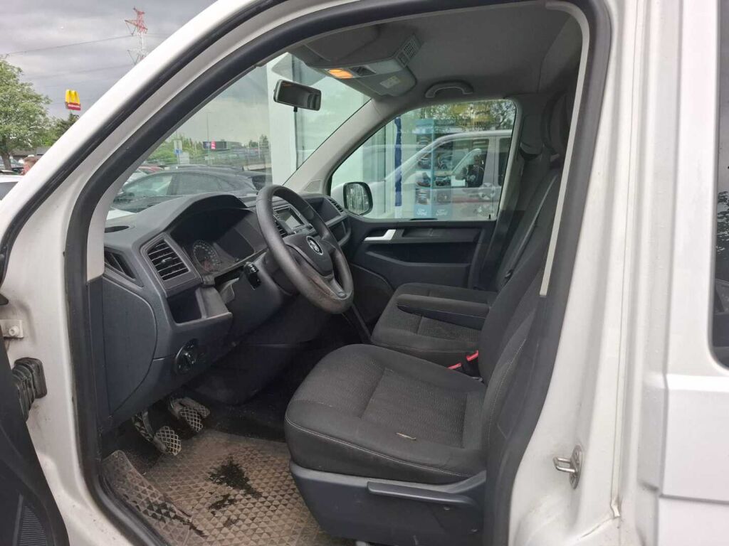 Volkswagen Caravelle 2017 Valkoinen