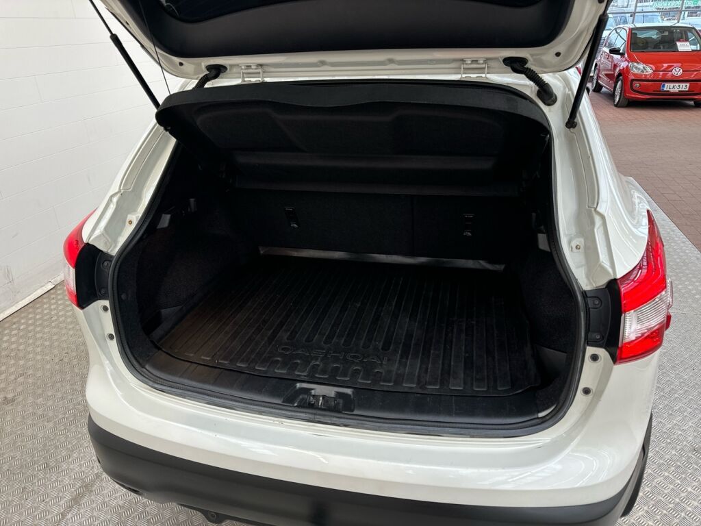 Nissan Qashqai 2017 Valkoinen