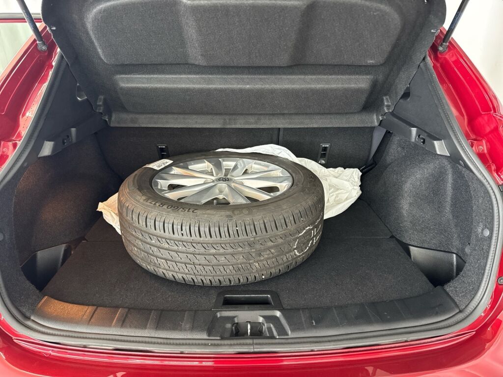 Nissan Qashqai 2017 Punainen