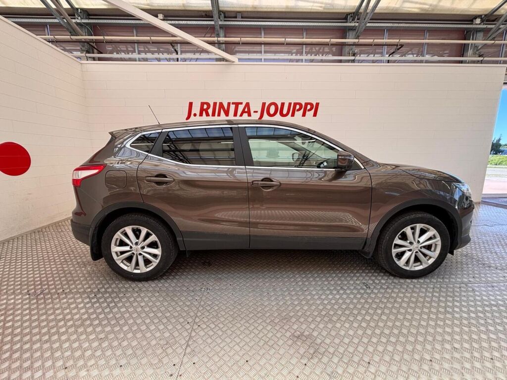 Nissan Qashqai 2017 Ruskea (beige)