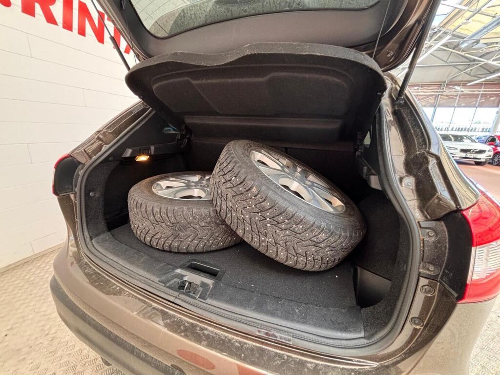 Nissan Qashqai 2017 Ruskea (beige)