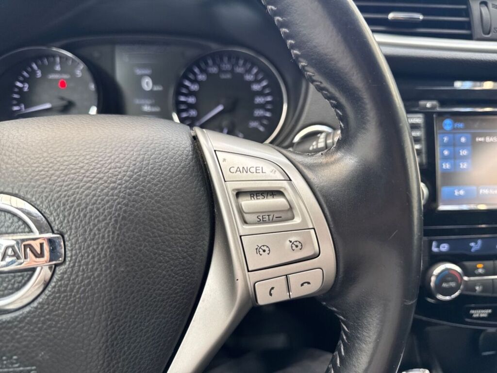 Nissan Qashqai 2017 Ruskea (beige)