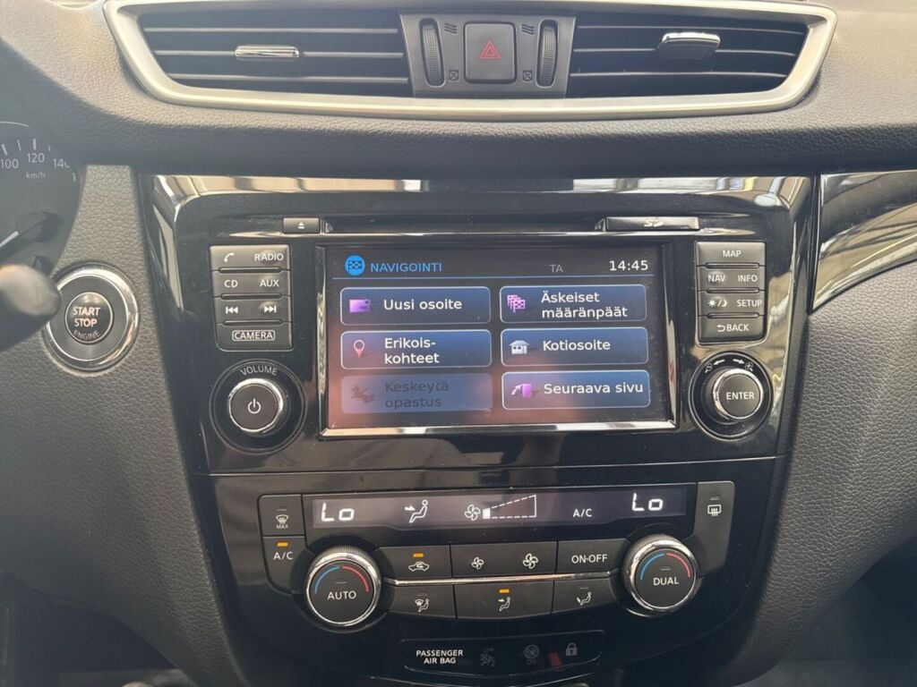 Nissan Qashqai 2017 Ruskea (beige)