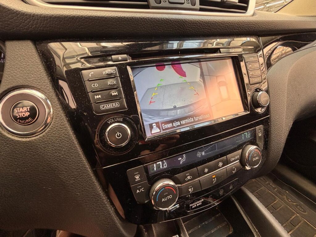 Nissan Qashqai 2017 Ruskea (beige)