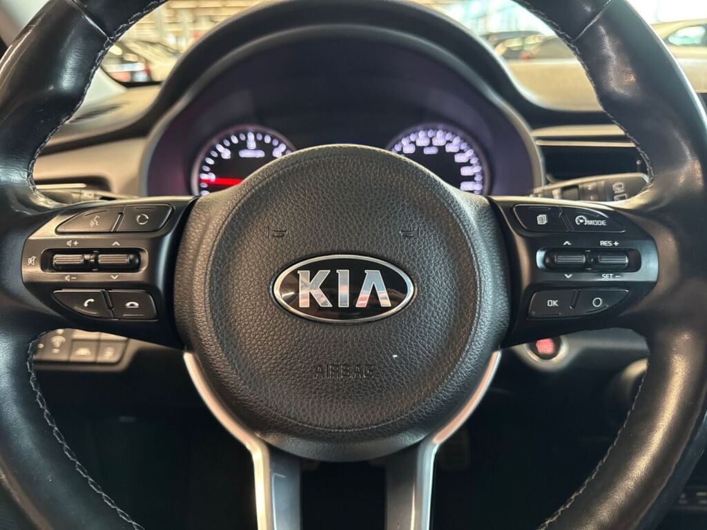 Kia Rio 2017 Ruskea (beige)