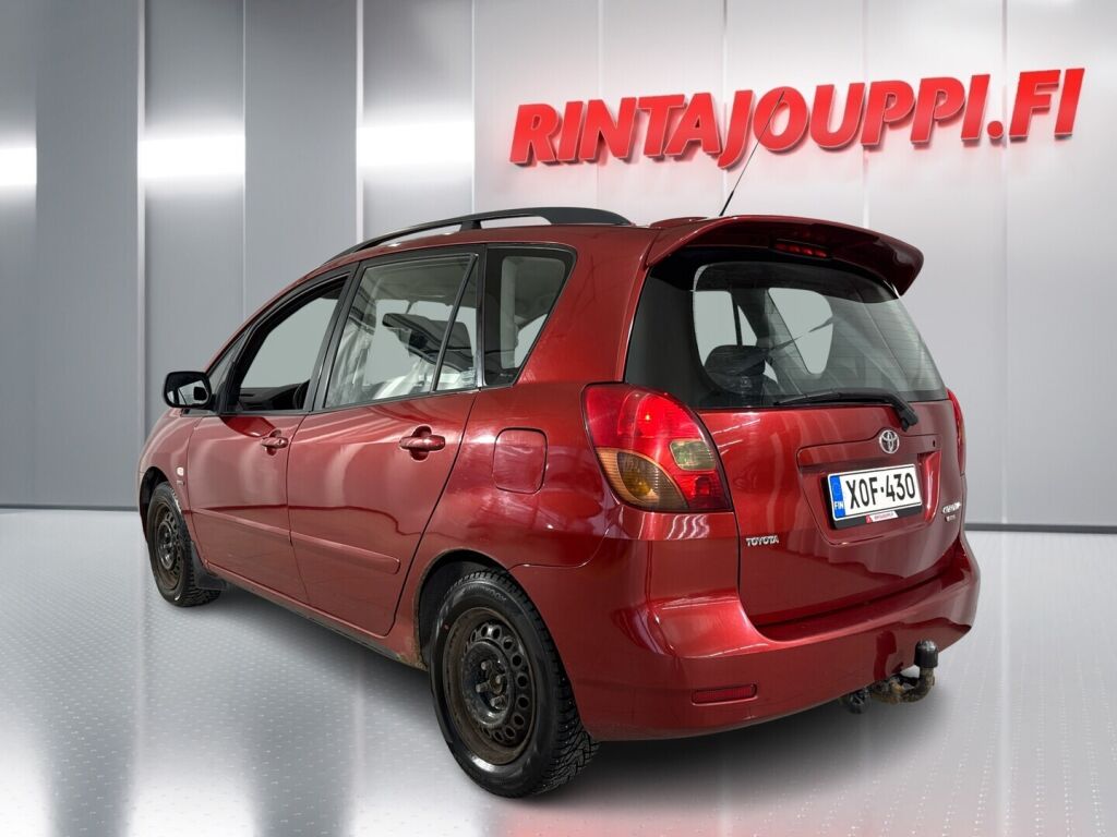 Toyota Corolla Verso 2003 Punainen