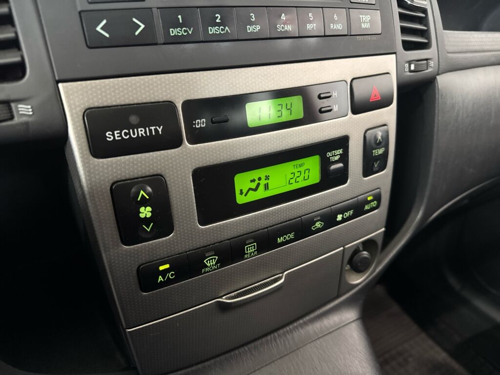 Toyota Corolla Verso 2003 Punainen