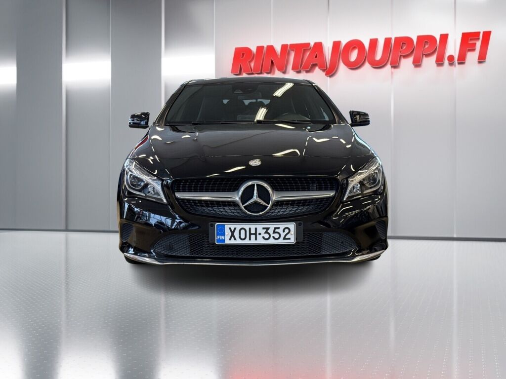 Mercedes-Benz CLA 2017 Musta