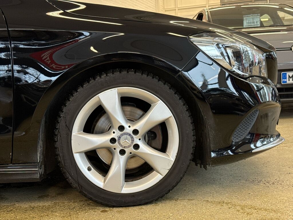 Mercedes-Benz CLA 2017 Musta