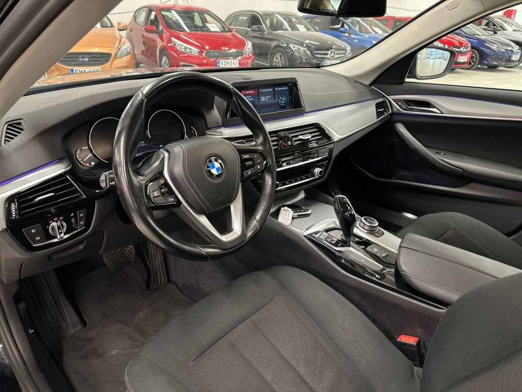 BMW 520 2018 Musta
